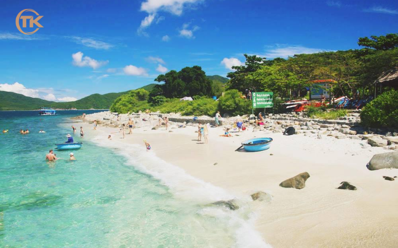 3 đảo Nha Trang: Hòn Mun – Làng Chài – Hòn Tằm