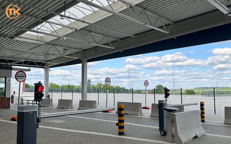 taxi sân bay cam ranh