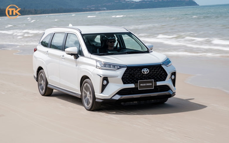 Thuê xe Toyota Veloz