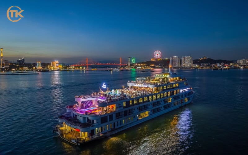 Đi du thuyền Nha Trang buổi đêm