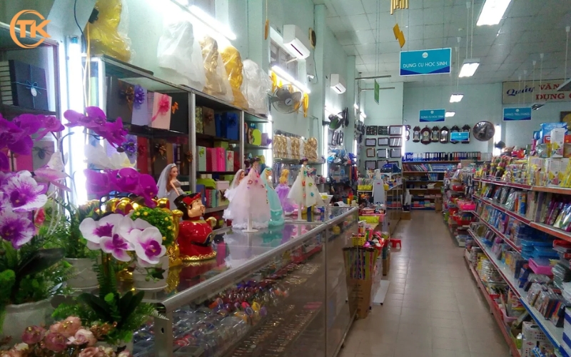 Nhà Sách Tân Tiến Nha Trang